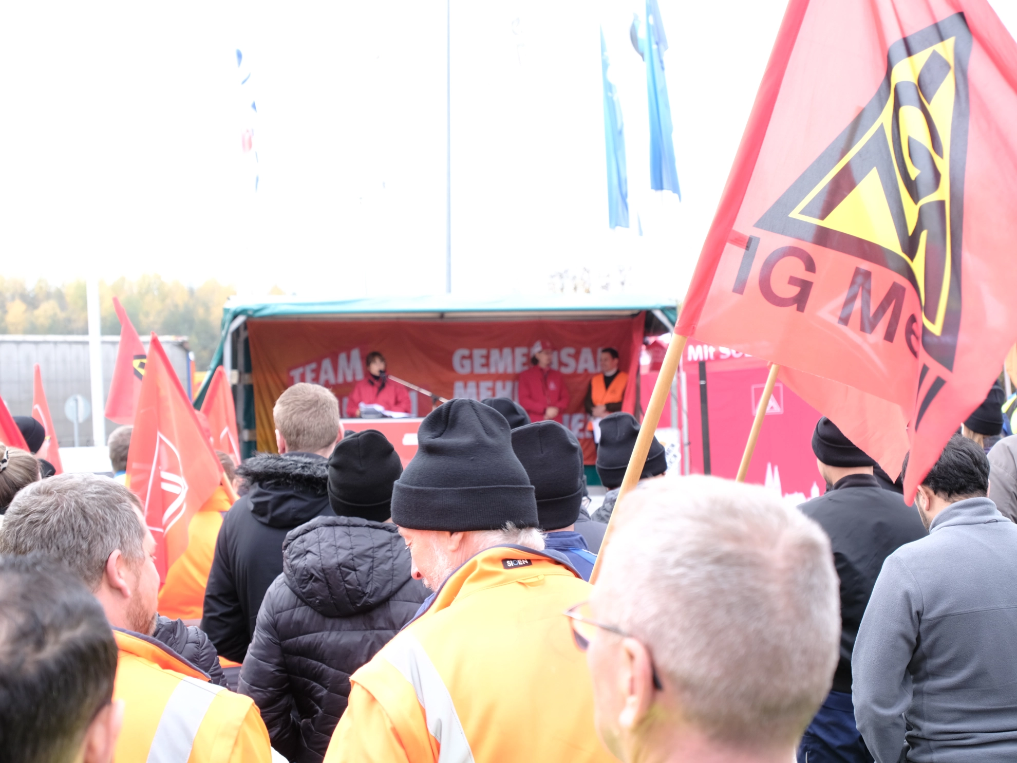 Warnstreik bei BMW Wackersdorf