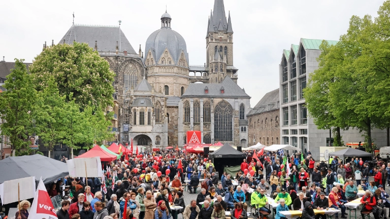 „GeMAInsam Zukunft gestalten“ - Kundgebung zum 1. Mai 2022 in Aachen.