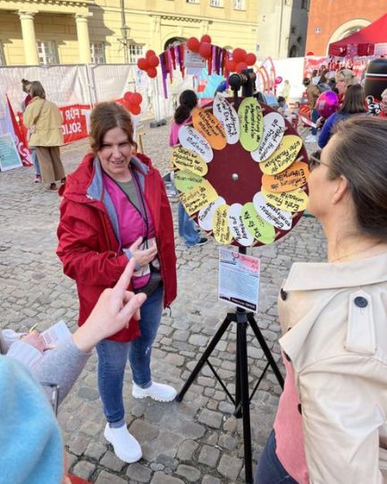 Frauentag 2025 Regensburg Funpark Elli Glücksrad